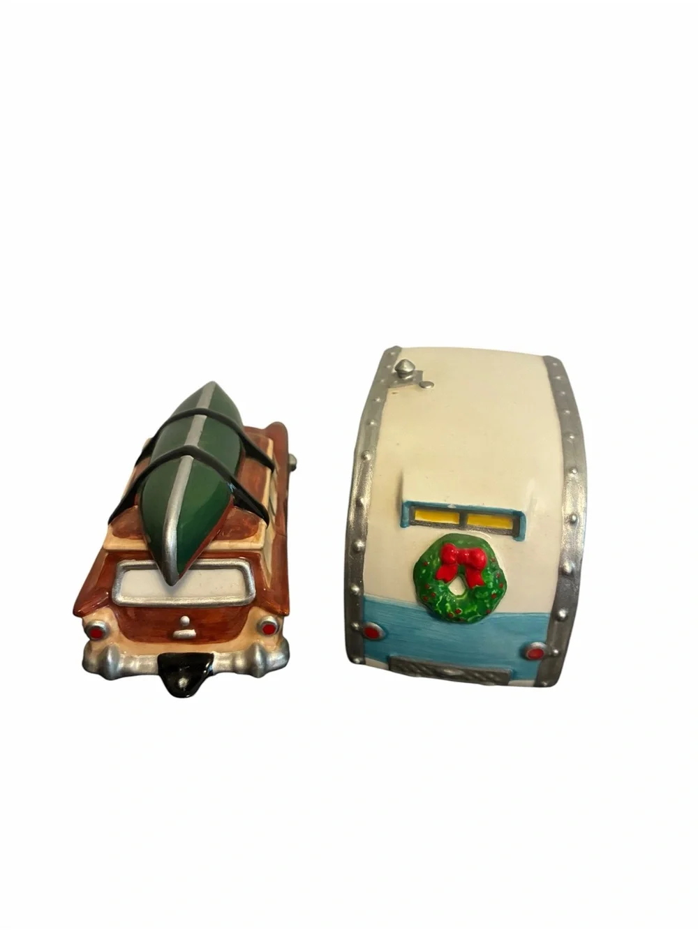 Department 56 Snow Village Woodie Station Wagon and Camper Trailer Accessory Set